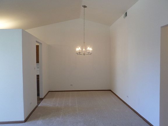 4th image of 1421 Partridge Ln #4