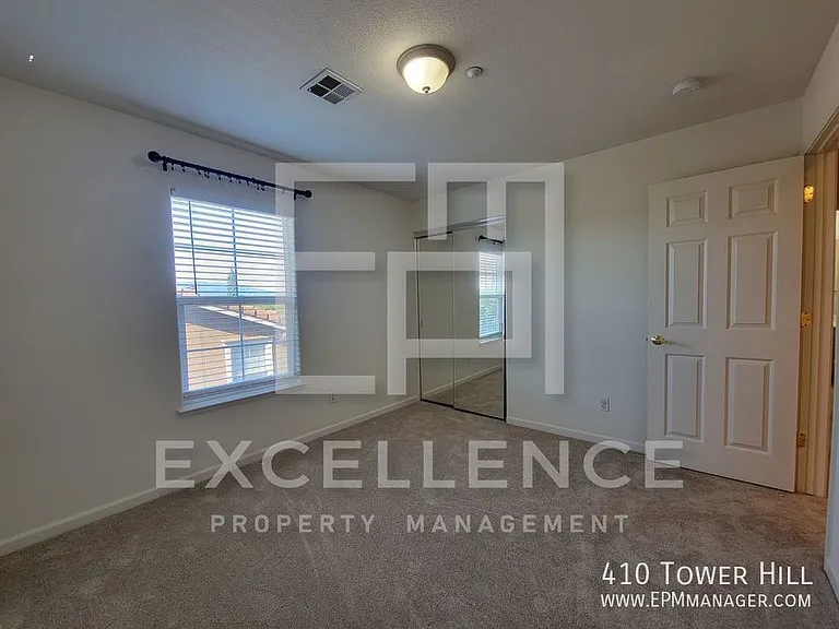 410 Tower Hill Ave — Photo 9