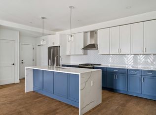 133 Boardman St #202, Boston, MA 02128