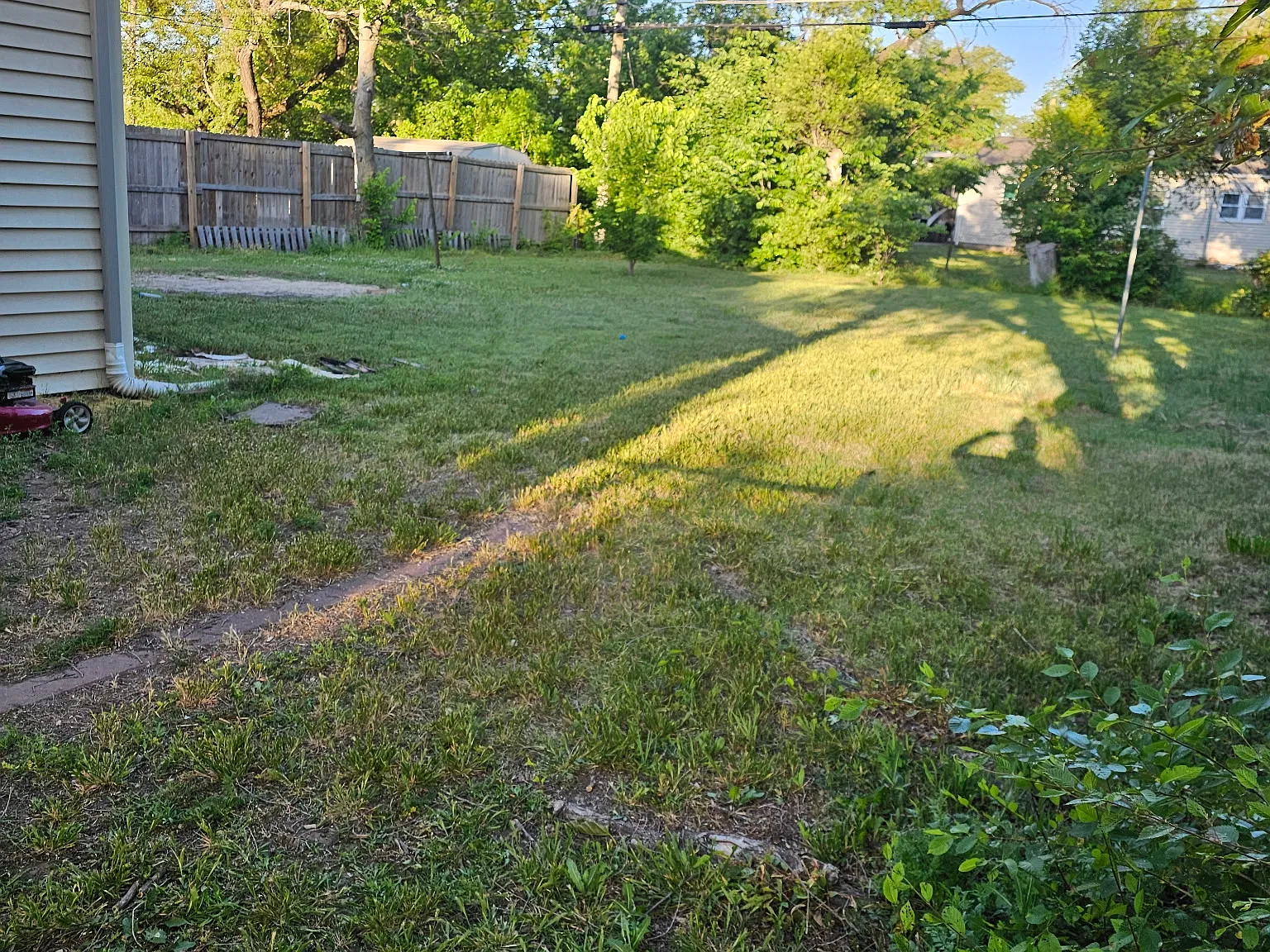 3 bed, 1216 sqft, $1,295 — Photo 3
