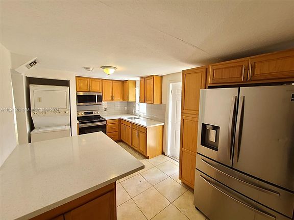 3rd image of 2220 NW 152nd St