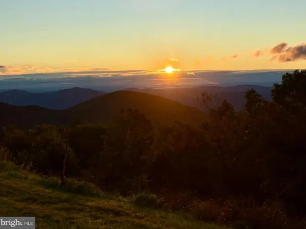 1822 High Ridge Ct, Wintergreen Resort, VA 22967