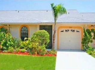 9882 NW 76th St, Tamarac, FL 33321