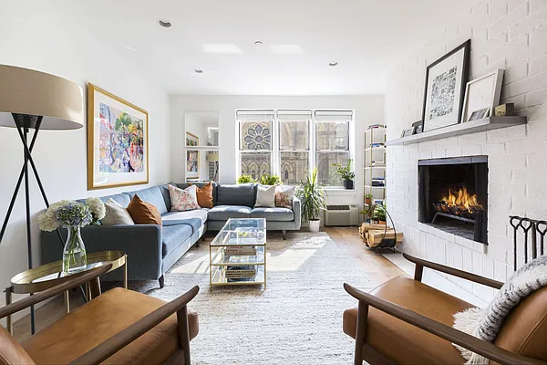 Sold by Compass | media 1