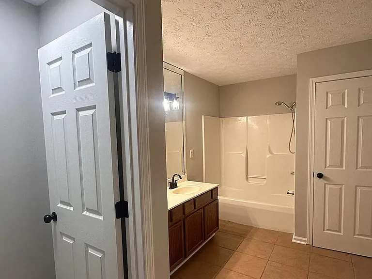 672 Millpond Rd — Photo 26