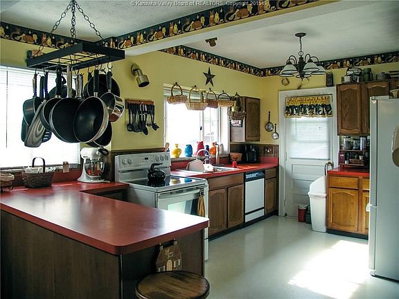 3rd image of 5206 Glow Dr