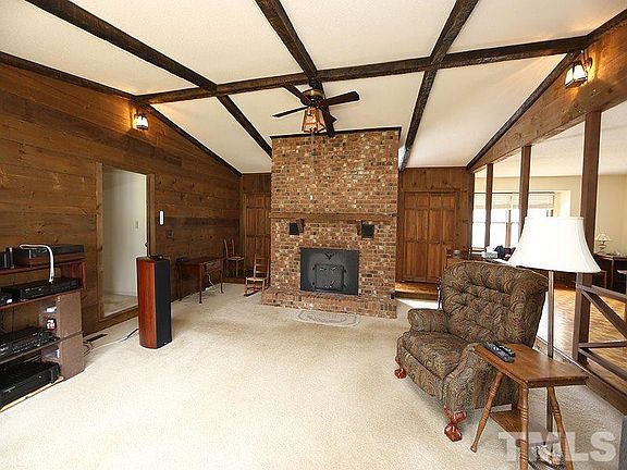 2nd image of 402 Yellit Ln