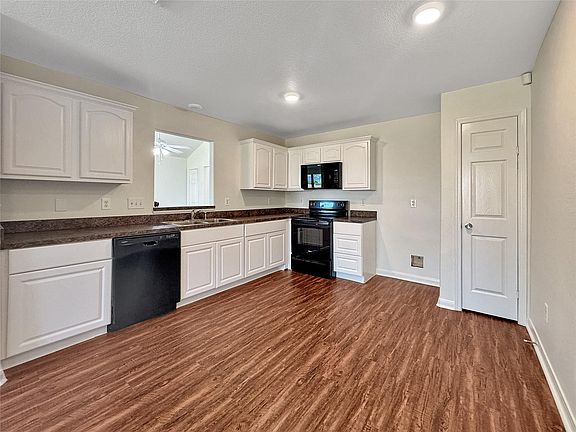 4th image of 4042 Cary Creek Drive
