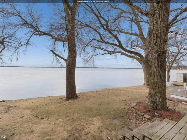 725 N Shore Dr, Clear Lake, IA 50428