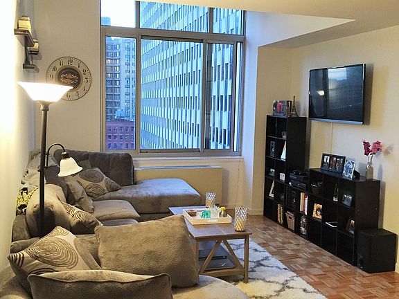 5th image of 111 Worth St APT 14V