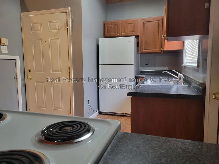 5627 Ashley Oaks Dr #2 — Photo 9