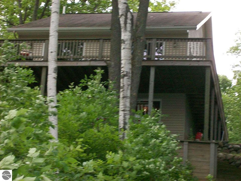 1st image of 3162 N Ogemaw Trl