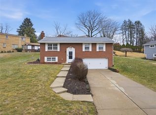103 Treeview Dr, Coraopolis, PA 15108