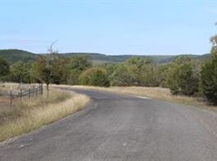 975 N Lakeview Dr, Palo Pinto, TX 76484