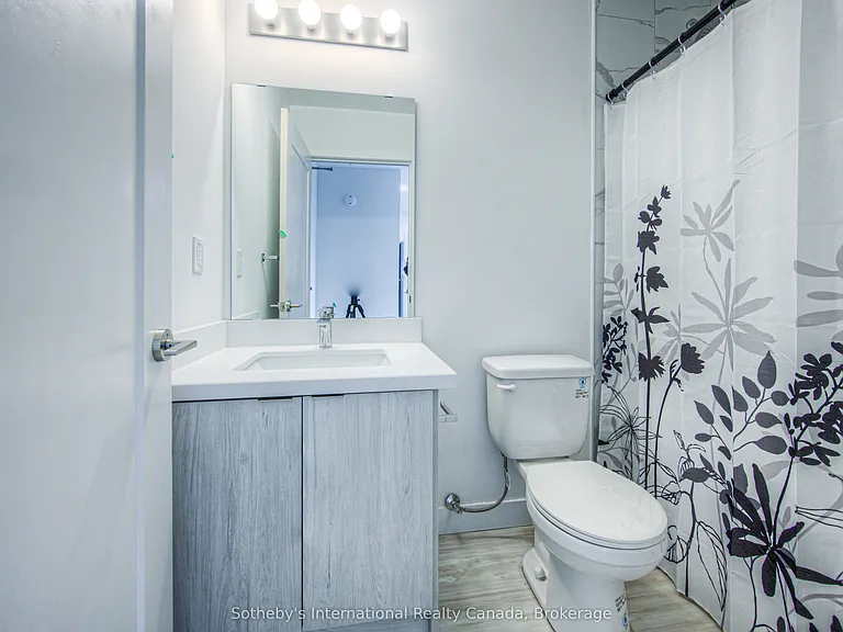 408 Dundas St S #302 — Photo 14