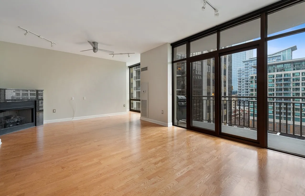 2 bed, 1008 sqft, $3,000 — Photo 2