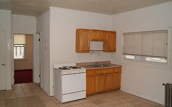 4th image of 13-15 Underwood St
