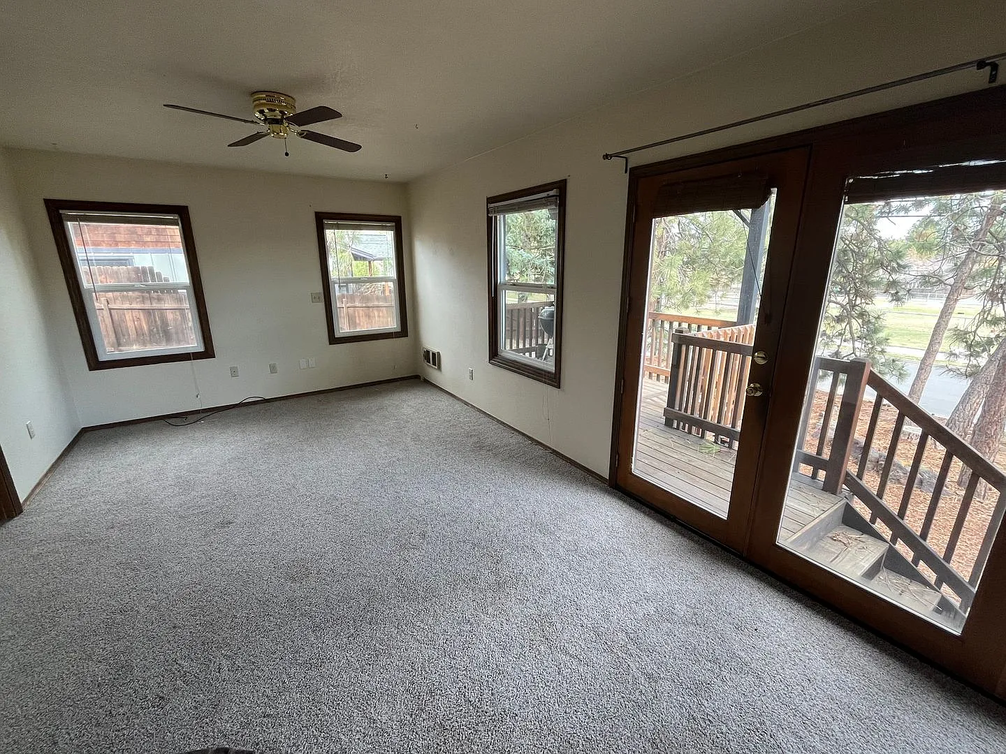 Charming 3 Bed/2 Bath on Bend's Westside - 13th Street — Photo 4