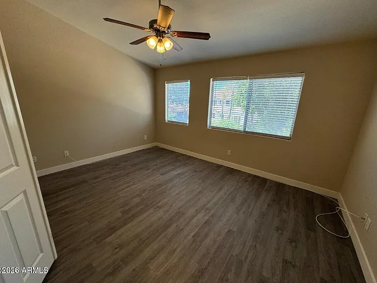 1470 W Armstrong Way — Photo 18