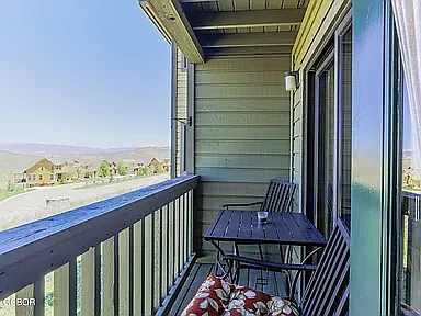 2 bed, 763 sqft, $2,350 — Photo 1