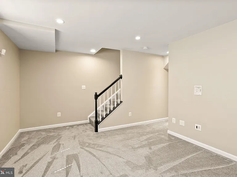 10032 Moxleys Ford Ln — Photo 31