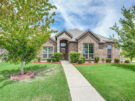 2nd image of 717 Trillium Ln