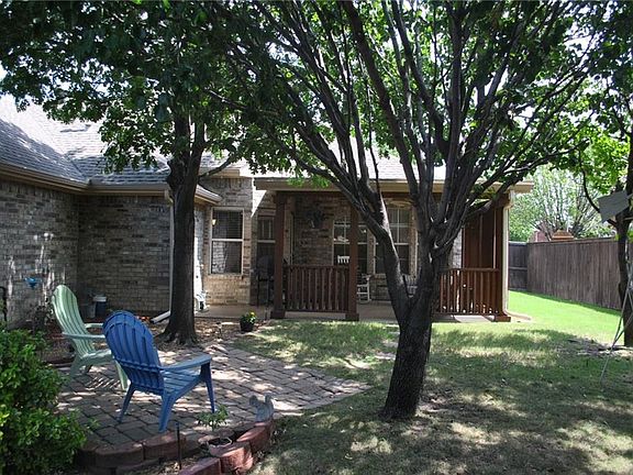 2nd image of 1525 Caldwell Cir