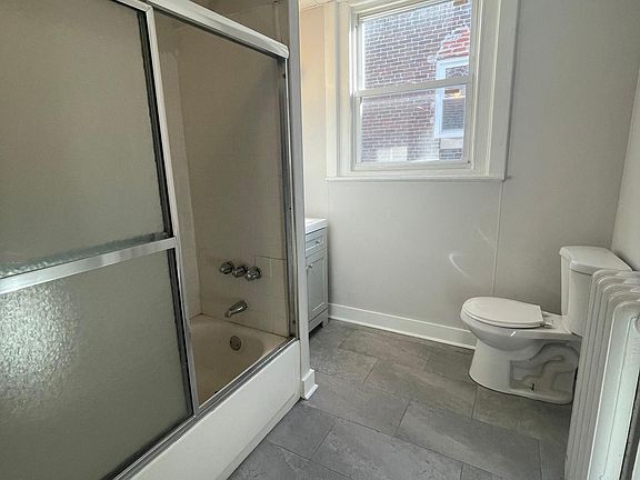 4th image of 612 W Chew Ave Floor 2