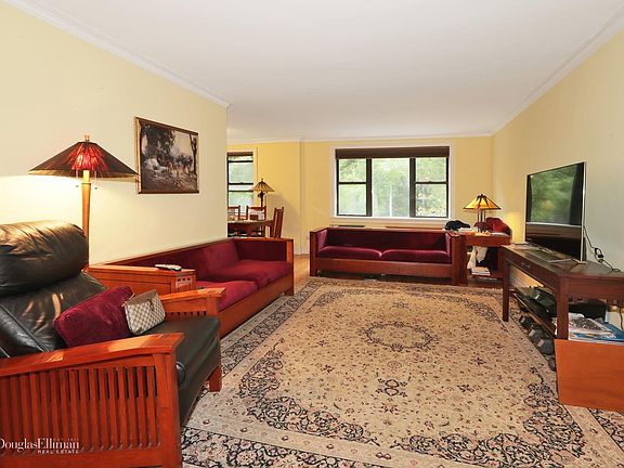 4th image of 6485 Broadway APT 3E