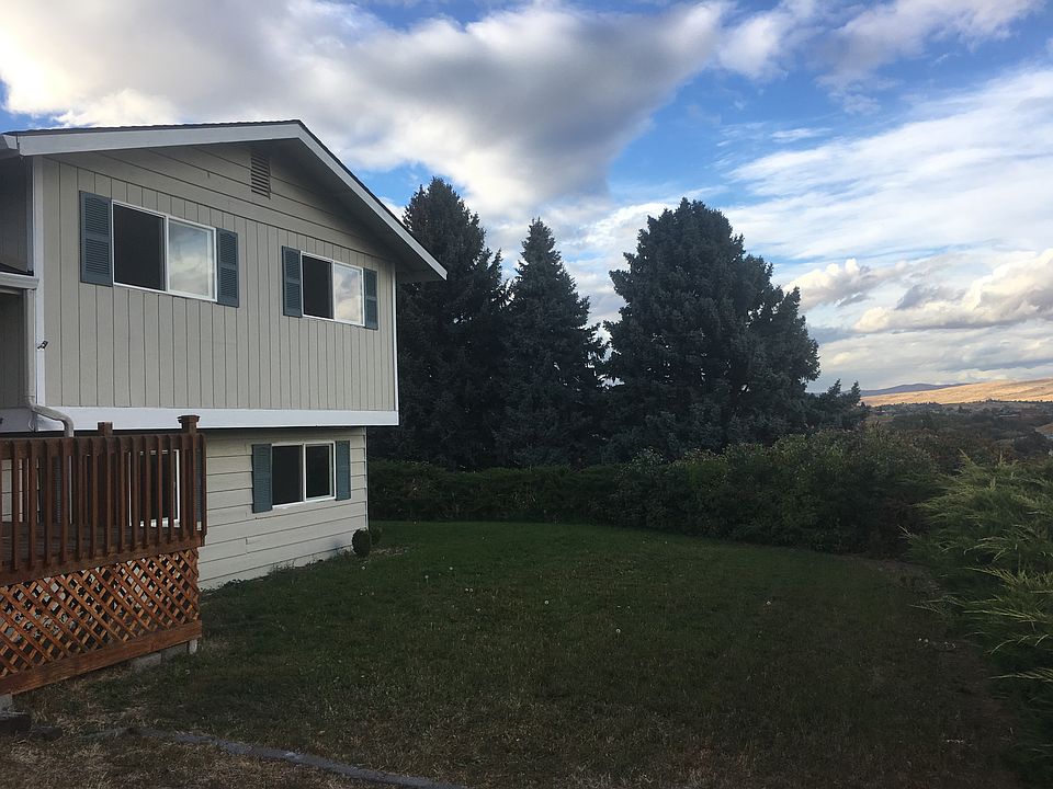 1st image of 410 Hillcrest Dr
