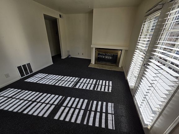 4th image of 2310 Virginia St