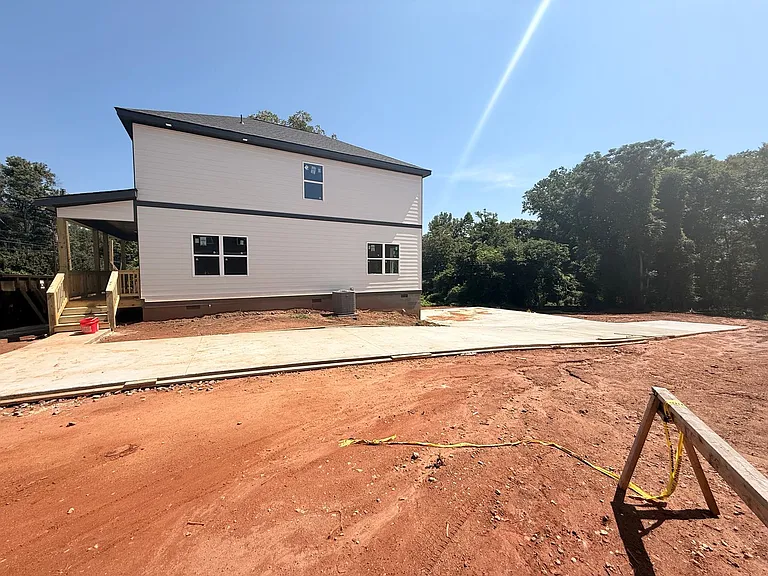 785 Whitehall Rd — Photo 24