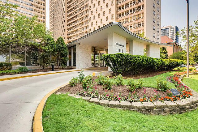 1st image of 3950 N Lake Shore Dr APT 402A