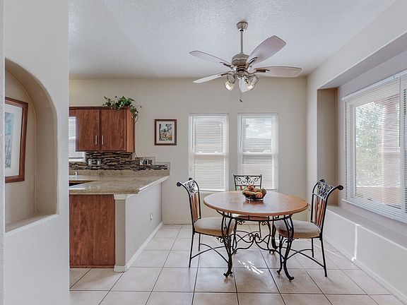 5th image of 8016 Bluffs Edge St NW