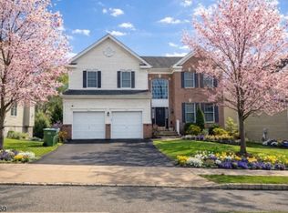 40 Helms Mill Rd, Hackettstown, NJ 07840