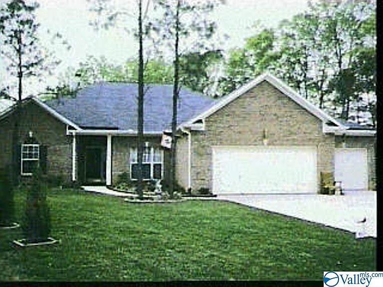 1st image of 165 Dartmouth Dr