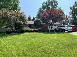 26800 Bridgewater Ct, Elkhart, IN 46514