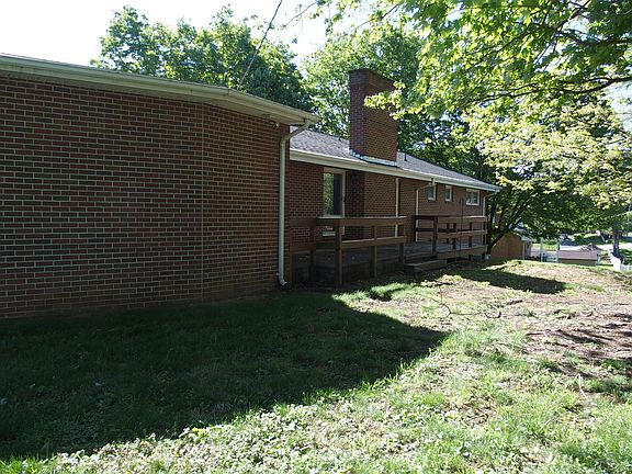 5th image of 865 Mountainview Dr SW