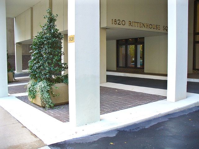 2nd image of 1820 Rittenhouse Sq APT 1101