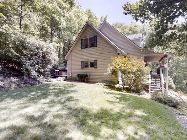 129 Falling Spring Rd, Clyde, NC 28721