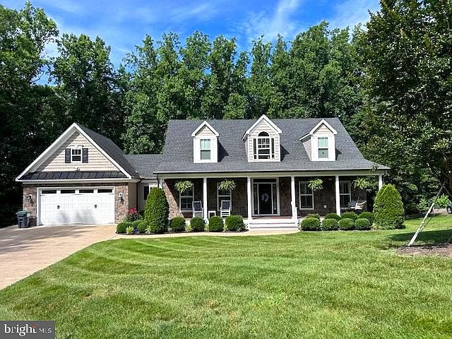 1st image of 307 Greenwood Dr