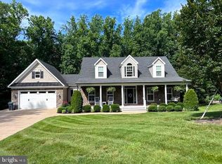 307 Greenwood Dr, Fredericksburg, VA 22405