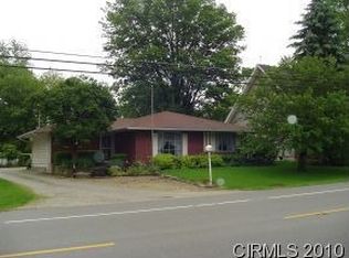 208 Michigan Rd, Burlington, IN 46915