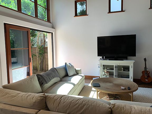 5th image of 3608 Pacific Ave