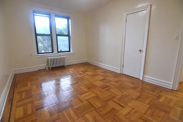 Rented by The Agency | media 12