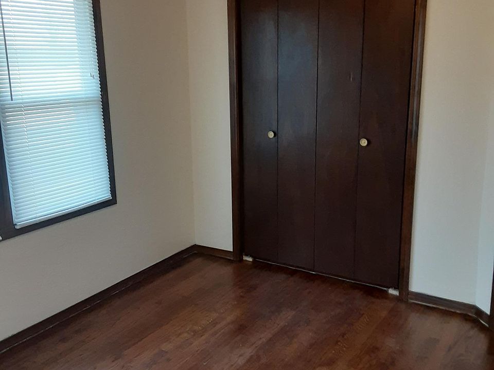2nd image of 720 N Midwest Blvd