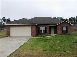 967 You Winn Rd, Moss Bluff, LA 70611