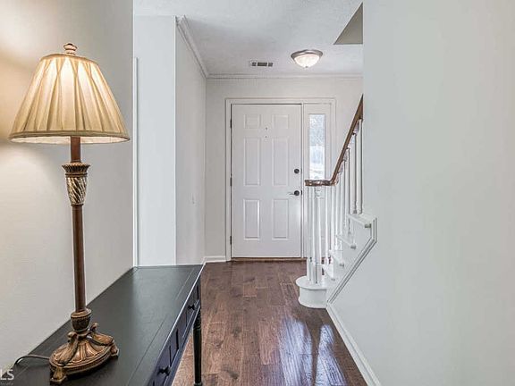 5th image of 6145 Windsor Trace Dr