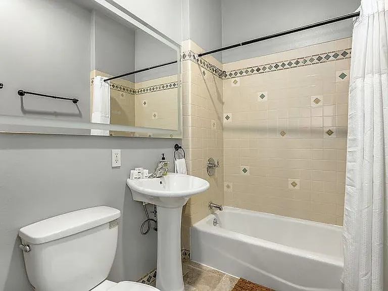 4307 SW Myrtle St — Photo 6