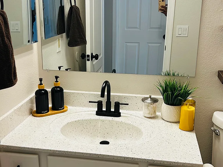 8605 W Paradise Dr — Photo 6